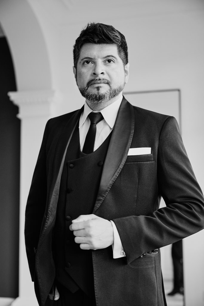 editorial-portrait-businessfotograf-magdeburg-artistic-director-cristian-correa